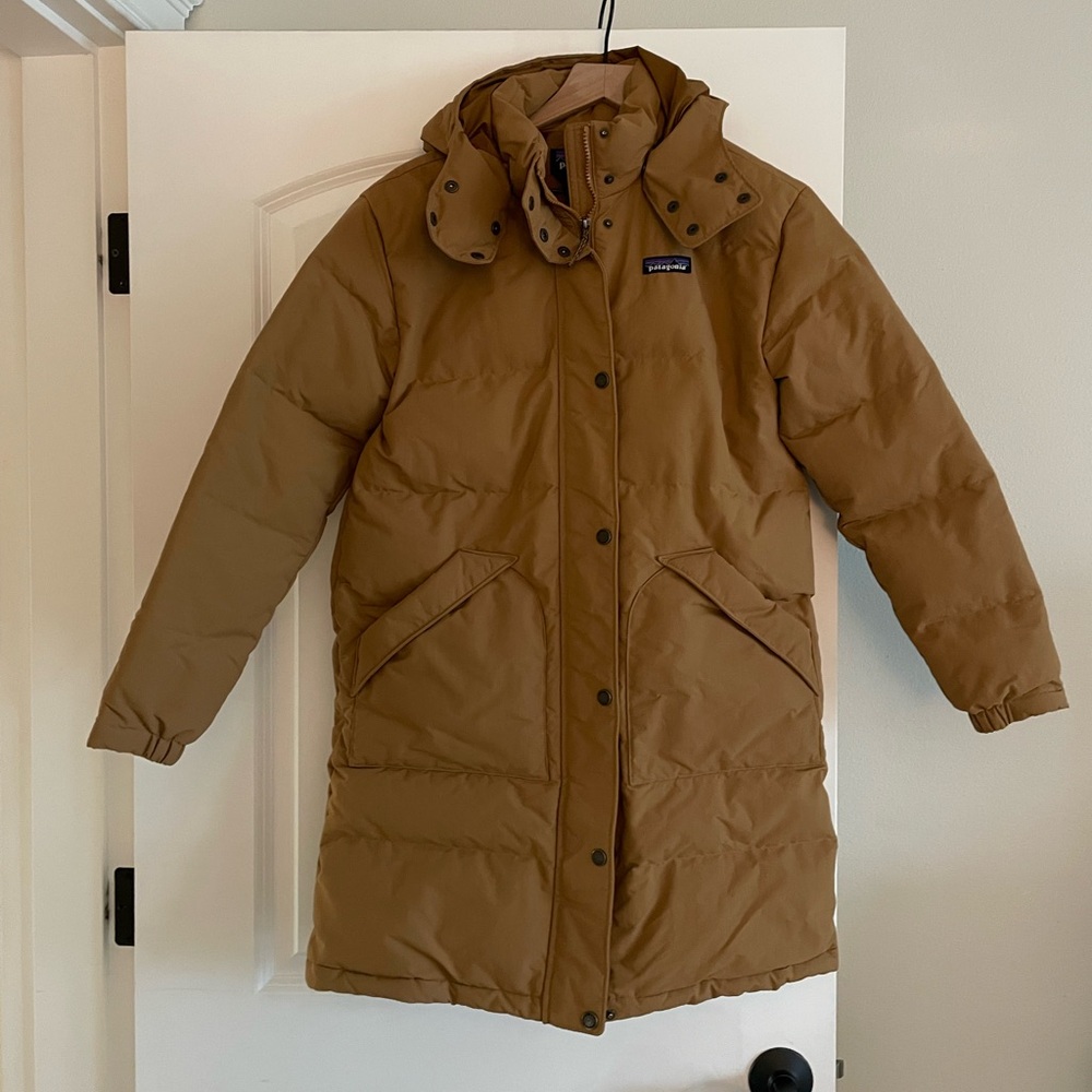 Patagonia Women's Tan Puffer Jacket
